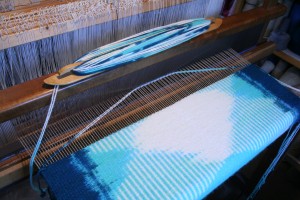 Weaving an Ikat rug